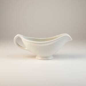 Sterling China Gravy Boat White Restaurant Ware East Liverpool Ohio